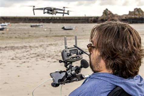 D­ü­n­y­a­n­ı­n­ ­İ­l­k­ ­F­e­l­ç­l­i­ ­P­r­o­f­e­s­y­o­n­e­l­ ­D­r­o­n­e­ ­P­i­l­o­t­u­:­ ­K­a­r­ş­ı­n­ı­z­d­a­ ­J­a­m­e­s­ ­B­e­d­d­i­n­g­